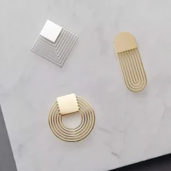 Broches<Boutiques de musées Broche magnétique oblongue argentée - Tout simplement,