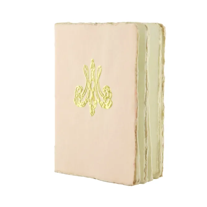 Boutiques de musées Cahier papier bouilli en cuve - Monogramme de Marie-Antoinette - Saumon