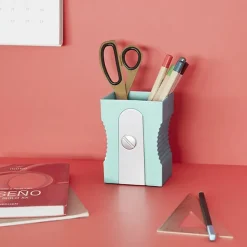 Design|Accessoires De Bureau<Boutiques de musées Pot à crayons en plastique Taille-crayon Turquoise - Balvi